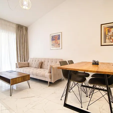 Paradise Gardens 1 C-003 Apartment *