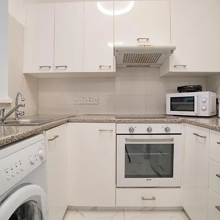 Paradise Gardens 1 C-003