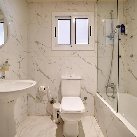 Paradise Gardens 1 C-003 Apartment *